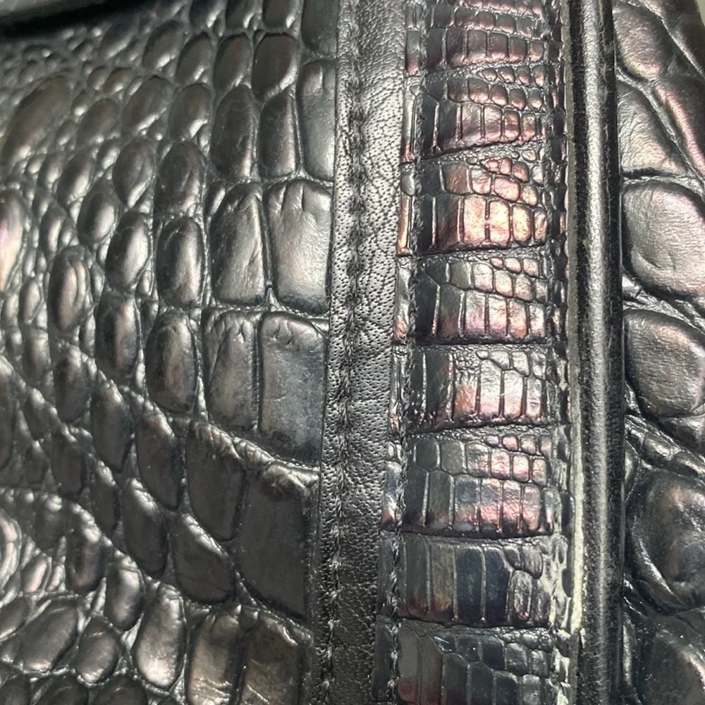 Vintage Brahmin Mariel’ black Melbourne handbag purse excellent condition.